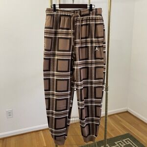 Nike Air Jordan Mens Plaid Sweatpants Joggers Size Medium Brown FV7462-223 New